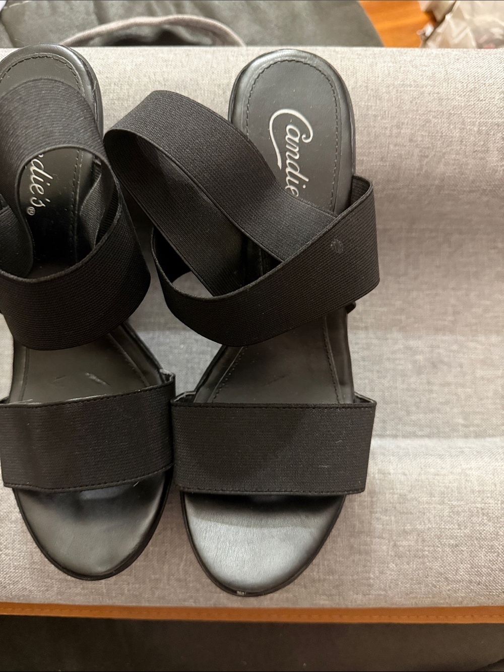 Candie's Black Elastic Strap Sandals